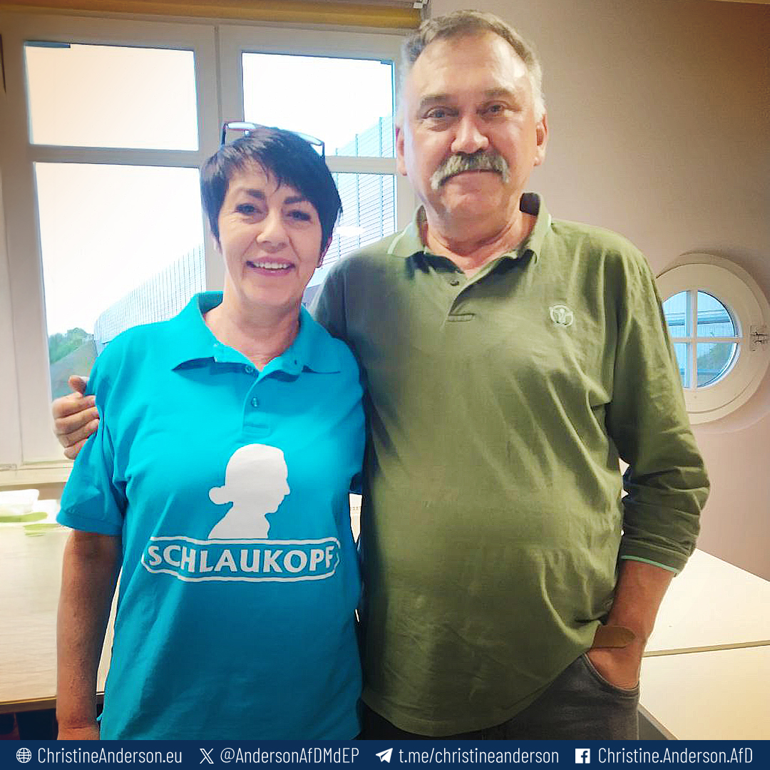 Am Wochenende hatte ich die Ehre, den großartigen 💪STEFAN NIEHOFF zu treffen. Als Auslöser der #Schwachkopf-Affäre rund um Wirtschaftsminister und Kinderbuchautor Robert #Habeck geriet er in die Fänge der bayerischen #Justiz. Hausdurchsuchung &amp; Verurteilung inklusive. Doch