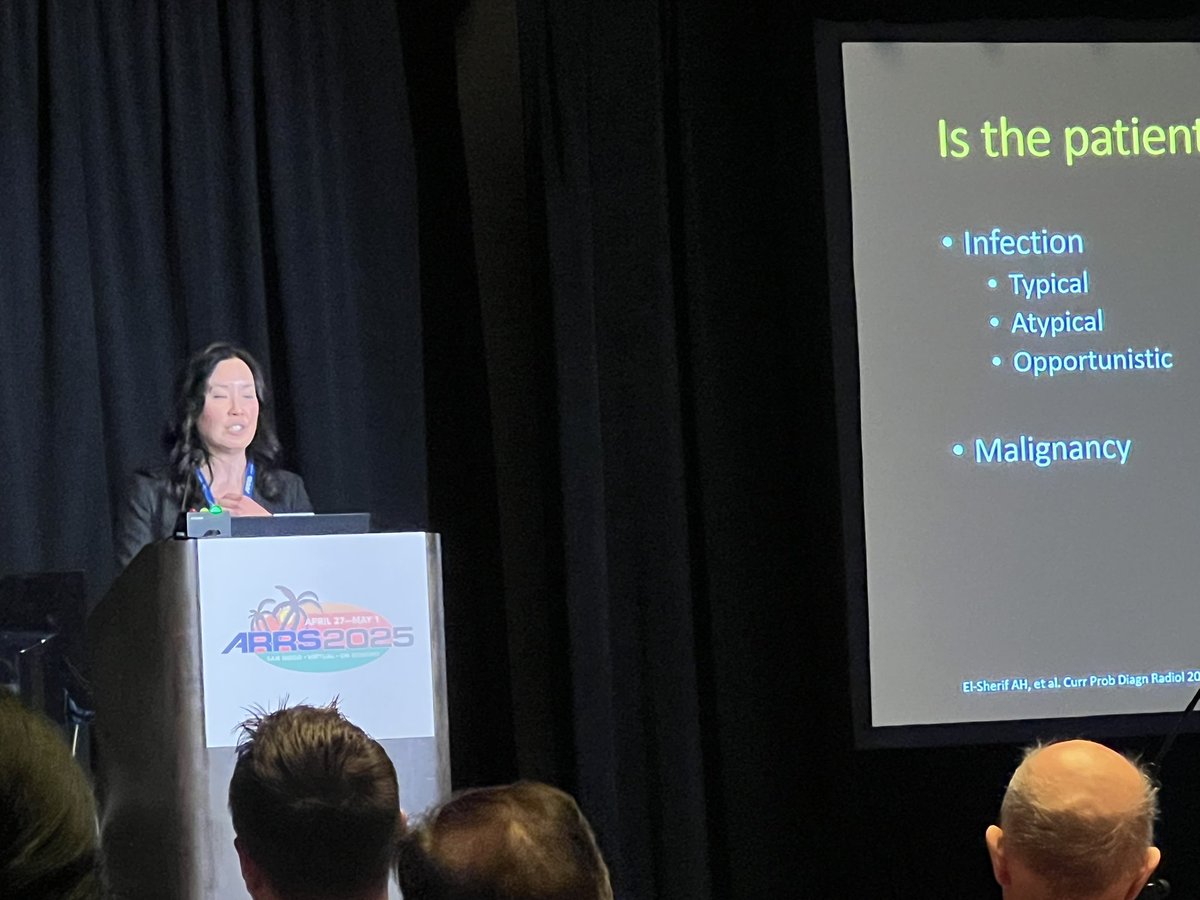 DanielVargasMD's tweet photo. Standing room only for Diffuse Lung Disease session at #arrs2025 

@COchestrads faculty Tami Bang goes over diffuse ground glass and consolidation

@ARRS_Radiology https://t.co/iGFqbJcRWb