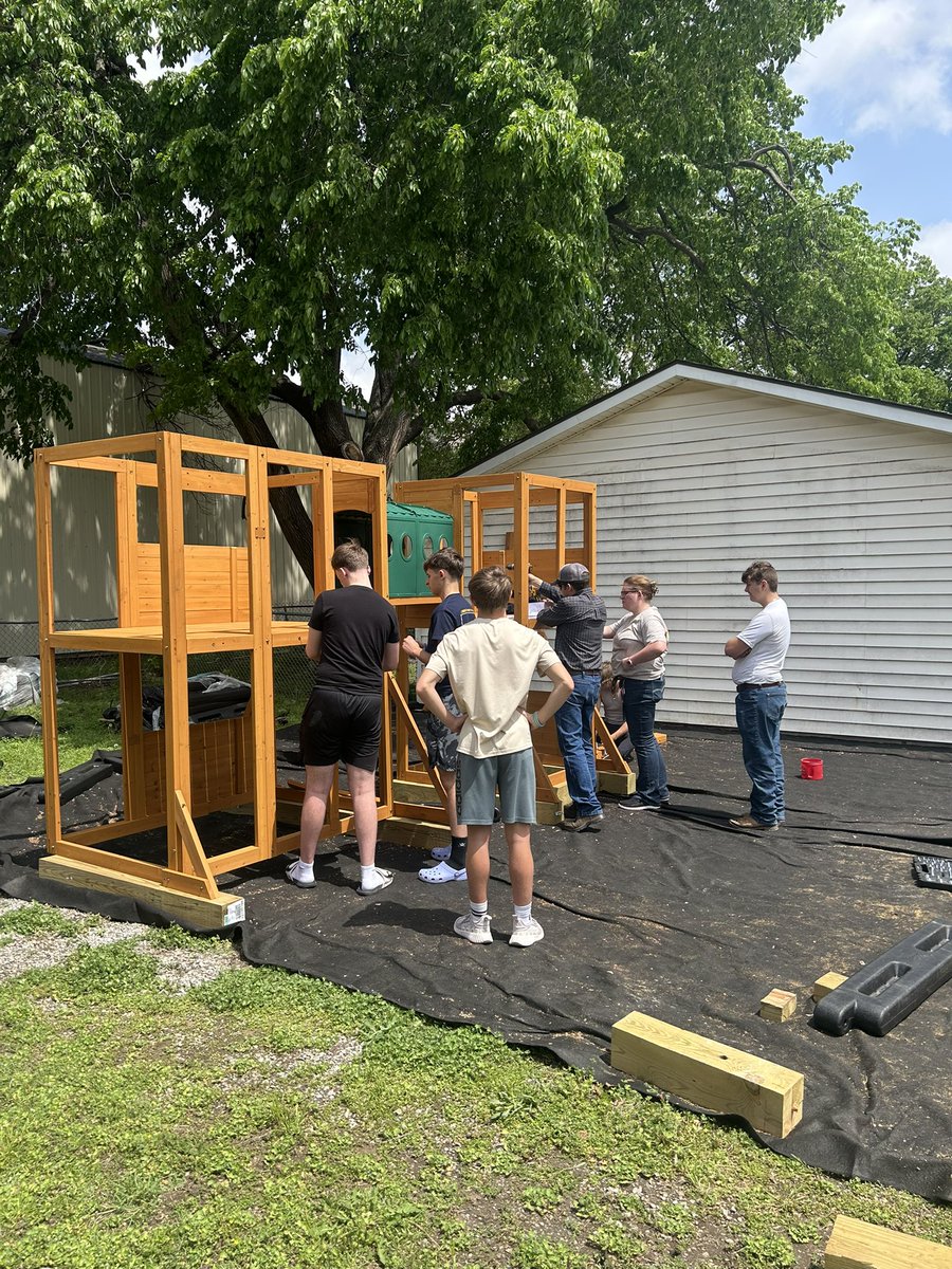 Pete Bastian tweet media