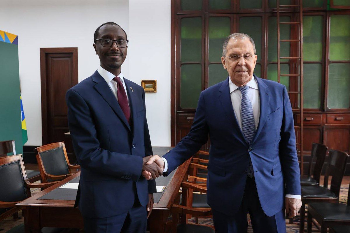 mfa_russia's tweet photo. 🇷🇺🇪🇹 Russia's Foreign Minister Sergey Lavrov and Minister of Foreign Affairs of Ethiopia Dr. Gedion Timothewos held a meeting on the sidelines of the #BRICS Ministerial
📍 Rio de Janeiro, April 28
#RussiaEthiopia https://t.co/RSpAkjqR9H
