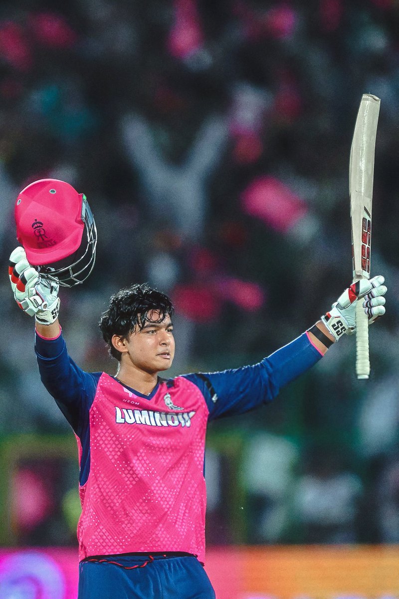 बिहार का वैभव भारत ही नहीं अपितु पूरे विश्व में सूर्य की तरह चमकाओं आप।
👏 #vaibhavsuryavanshi #vaibhavsuryavanshi
