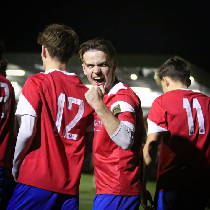 Dorking Wanderers Academy tweet media