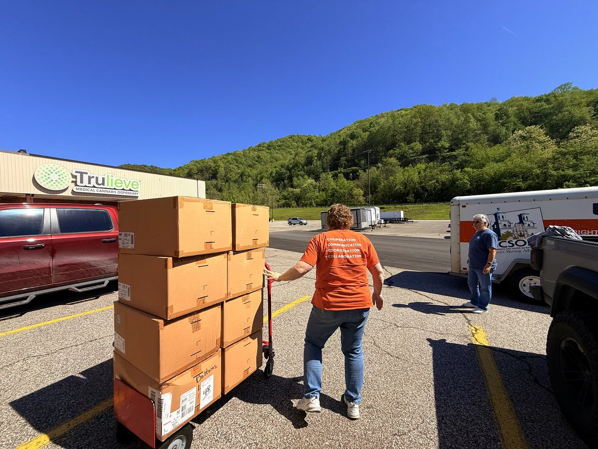 WVOAD's tweet photo. Today WV VOAD was able to donate clothes, hairbrushes, and socks to the REACH initiative! These items will go to people in need within our community here in West Virginia! We are always grateful to partner with like minded organizations giving back to those in need. https://t.co/t63tHZlv2S