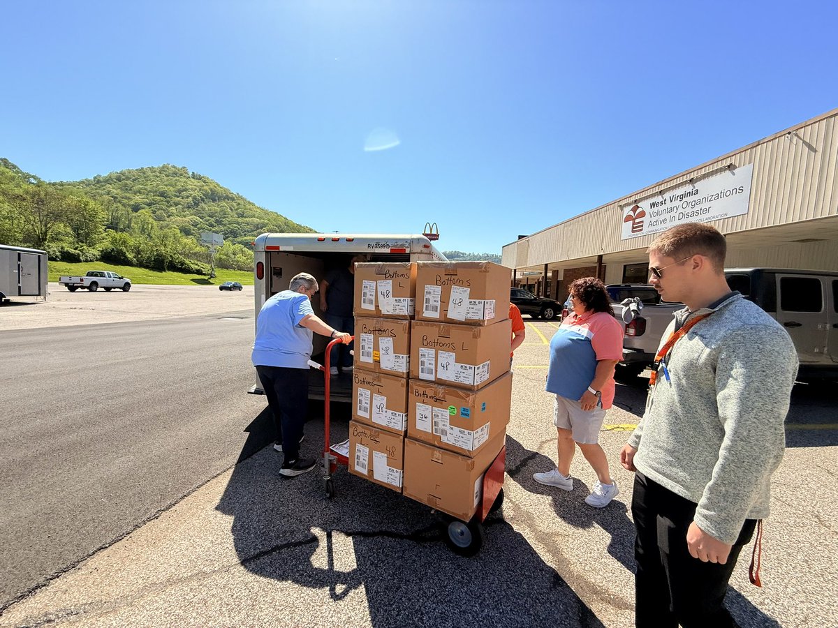 WVOAD's tweet photo. Today WV VOAD was able to donate clothes, hairbrushes, and socks to the REACH initiative! These items will go to people in need within our community here in West Virginia! We are always grateful to partner with like minded organizations giving back to those in need. https://t.co/t63tHZlv2S