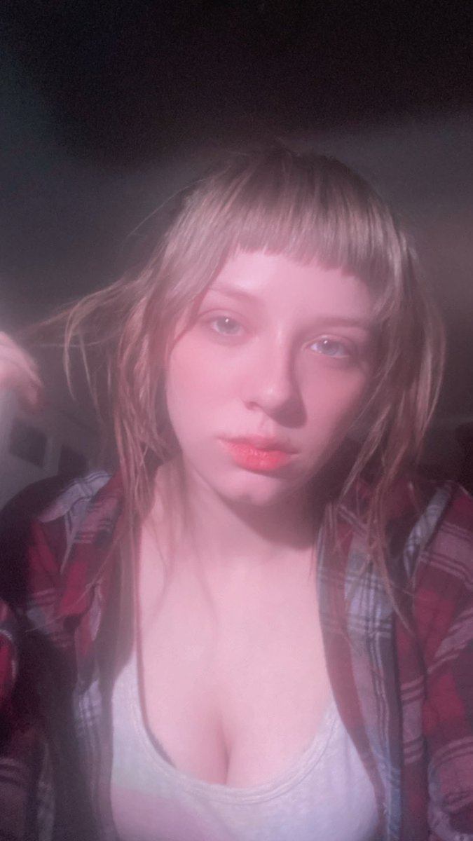 MushrmFlwrz's tweet photo. Hey for deals on content I’m active rn ask about Dropbox or premade bundles https://t.co/B8LE4XJ2ny
