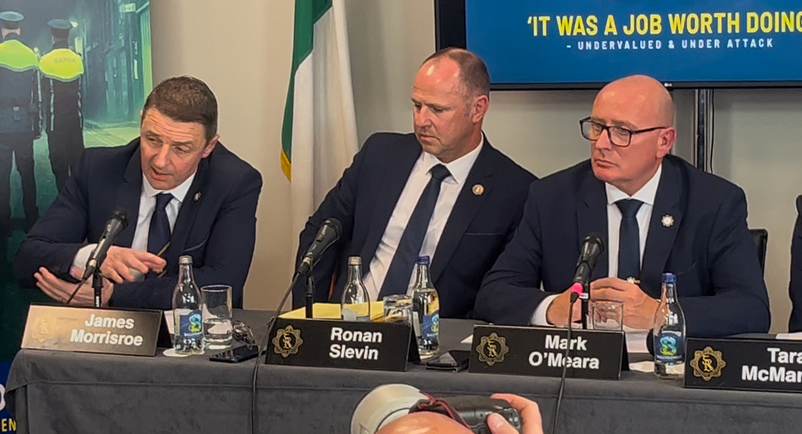 GRA Press Conference this evening ahead of tomorrow’s Annual Delegate Conference hears of deep dissatisfaction within the ranks with President Mark O’Meara calling for immediate changes to pay, protections and conditions for Gardaí