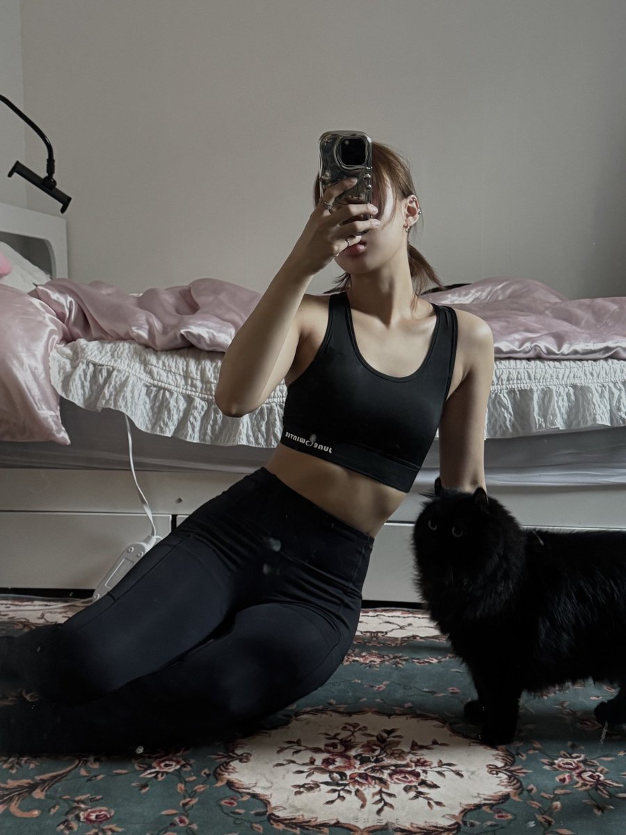 러닝2키로 뛰고 몸살남ㅋㅋ큐ㅠ