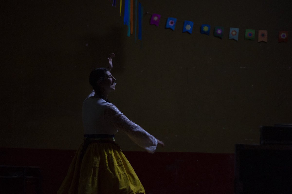 enlatierraWeb's tweet photo. También hubo danza de la mano de Agrupación Pirca y el estreno de Qomi Qompi _canciones con Identidad de Maria Clara Olmedo. https://t.co/iZvrqKta0v