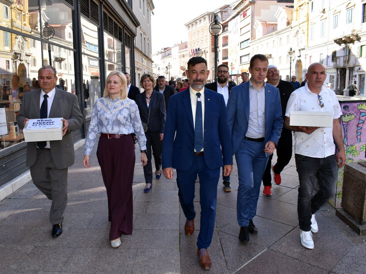 Predano 7.500 potpisa 🖌️🖌️

Za župana Nedo Pinezić #PGŽ i za gradonačelnicu Iva Rinčić #RIJEKA . Hvala građanima na podršci ‼️