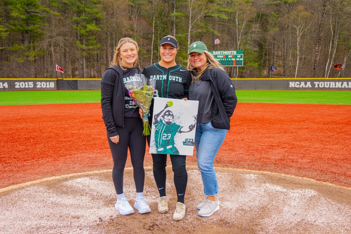 DartmouthSball's tweet photo. Forever Big Green 🌲💚

#GoBigGreen | #TheWoods🌲 https://t.co/7hdxN4qwlB