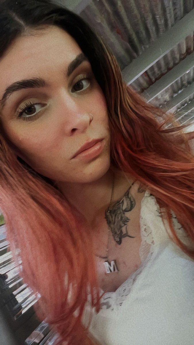 mia🥀 tweet media