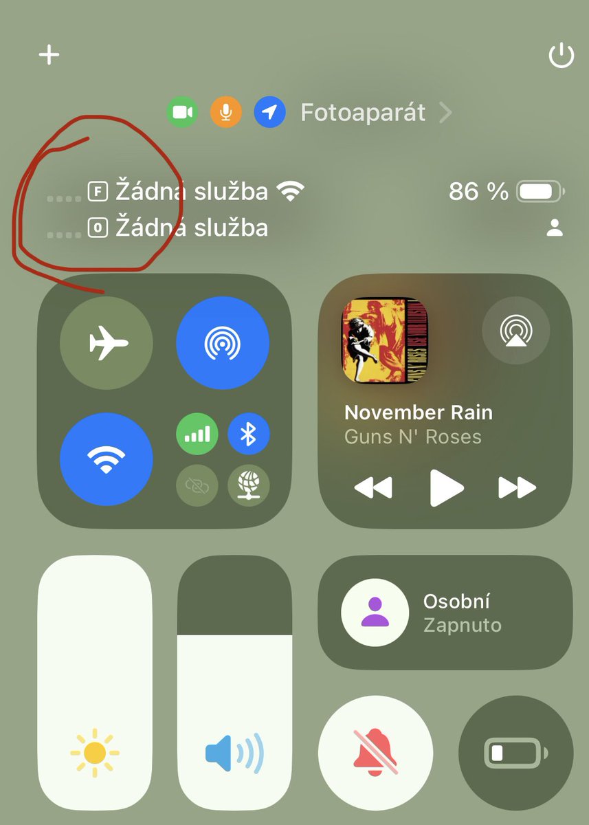 ZdenekTomicek's tweet photo. Tak Madeira a Azory prý bez black-out, akorát tu už třetí hodinu není žádný mobilní signál 🙄
#blackout #azory @CT24zive https://t.co/kx3n6MX8XO