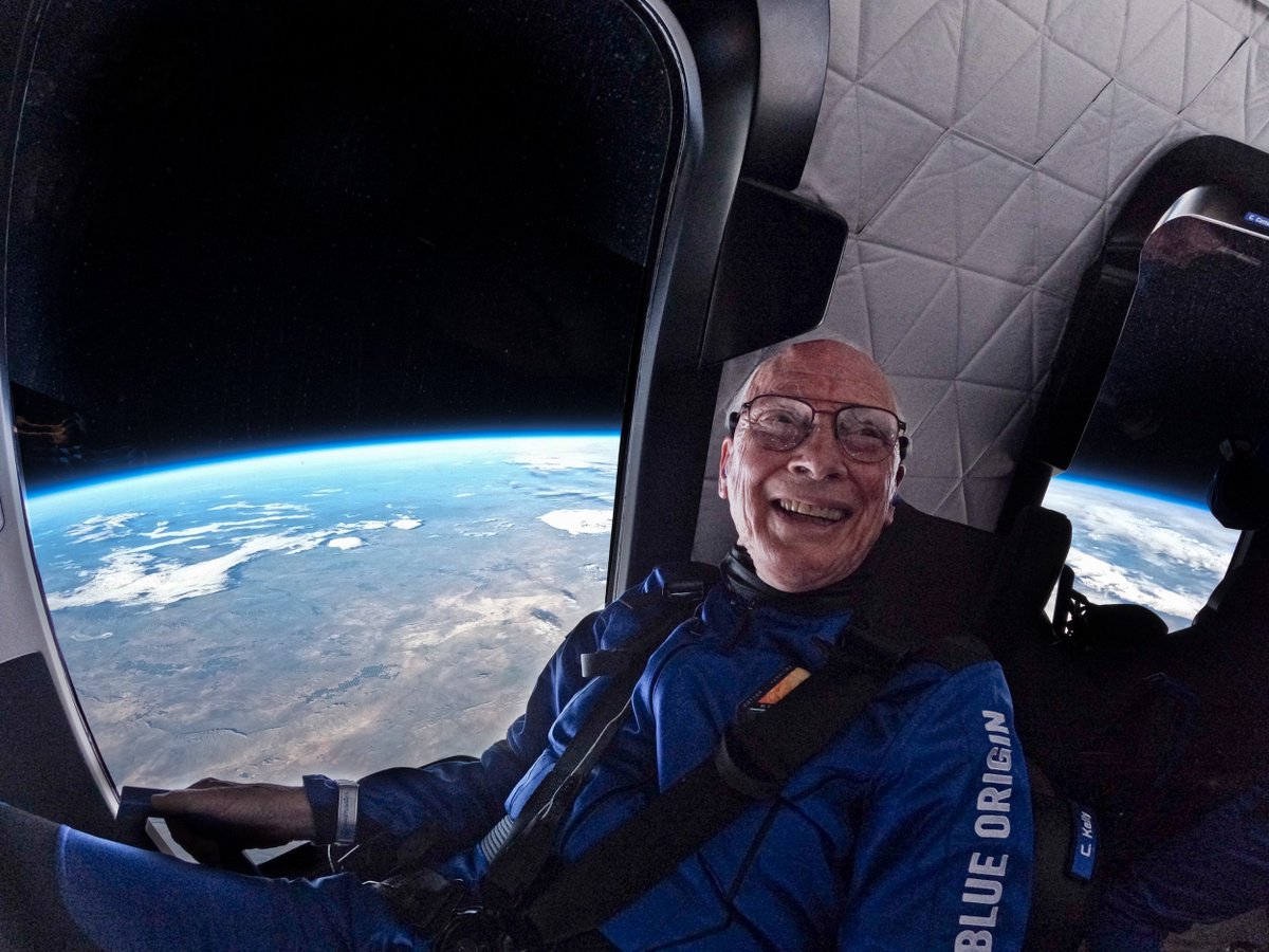 Blue Origin tweet media