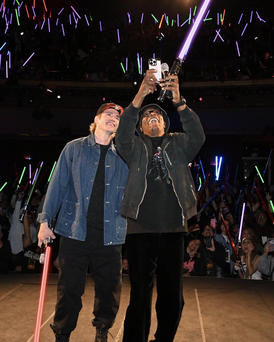 SamuelLJackson's tweet image. REVENGE OF THE SITH ‼ 👊🏾💥 THE 2️⃣0️⃣TH ANNIVERSARY RE-RELEASE IS IN THEATERS UNTIL APRIL 30.
PREESHATECHALL. 🙏🏾 🙏🏾
@starwars @Disney