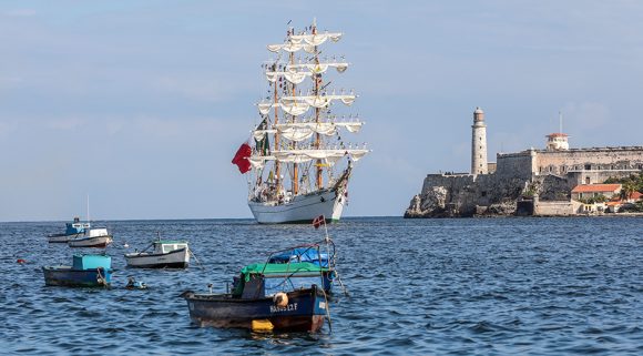 🇨🇺🚢🇲🇽El Buque Escuela Cuauhtémoc de la Armada de México, convocado por la embajada de ese país, arribó al Puerto de La Habana este lunes 28 de abril.

🔗acortar.link/4RnF3I