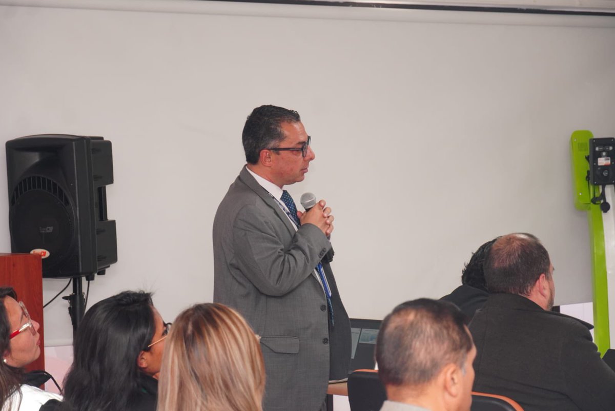 #AEstaHora| La <a href="/TerminalBogota/">Terminal de Transporte de Bogotá</a> y el <a href="/ConsAdittAsotra/">Consorcio Aditt Asotrans</a> llevan a cabo la socialización del Informe de Gestión del Programa de Seguridad Vial - Medicina Preventiva a las 90 empresas transportadoras vinculadas a nuestra operación.