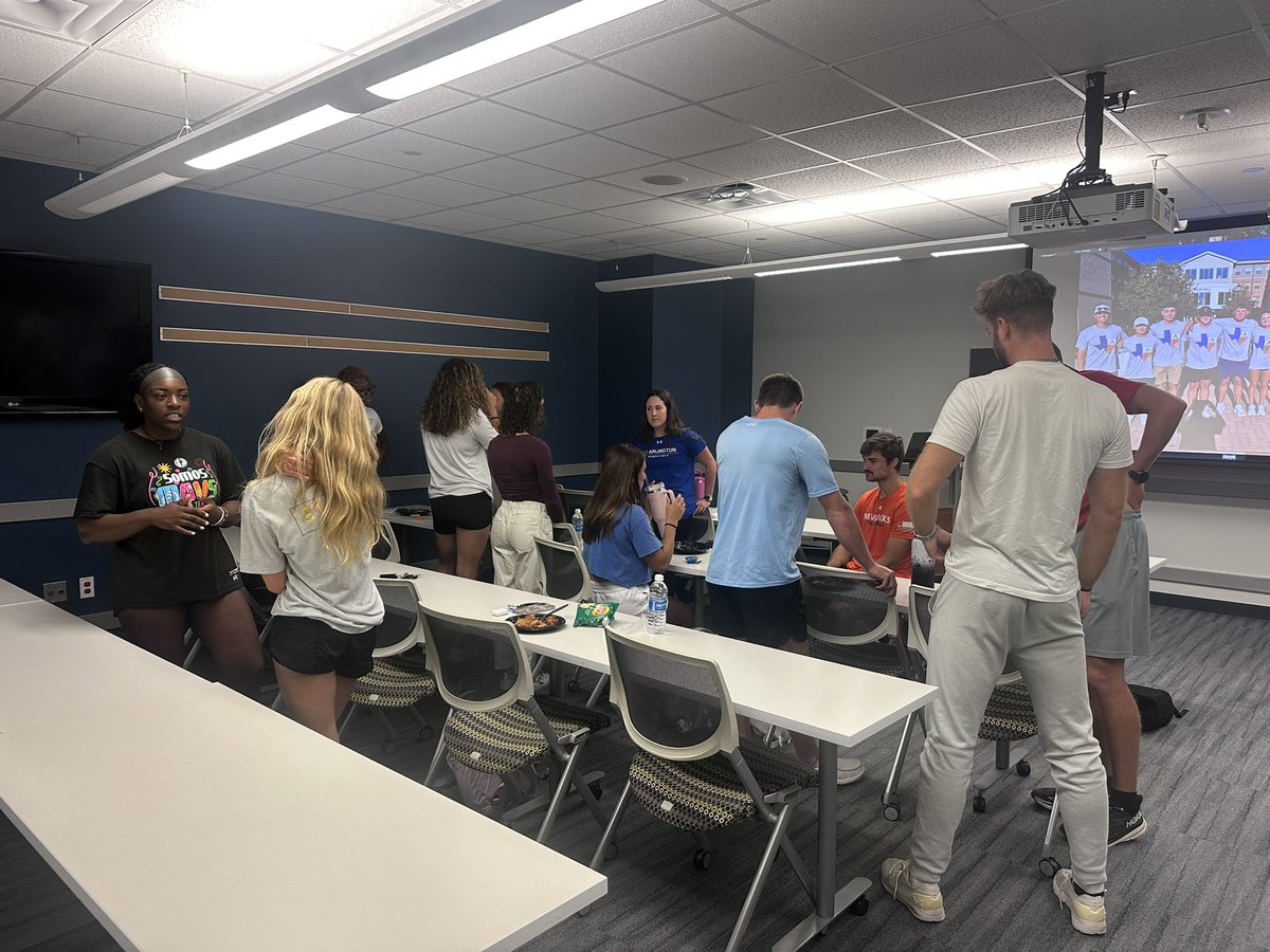 UTA_SA_Dev's tweet image. Today at noon, SAAC had the chance to hear from some of our amazing seniors as they shared their college experiences and advice!
We’re not done yet — Part 2 is happening TONIGHT at 7 PM in Gilstrap!
Come out and be inspired!
#BuckEm #SAAC #StudentAthletes #Leadership