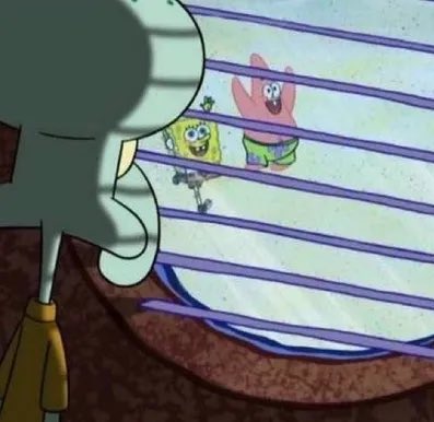 watching my friends play valorant in-houses while i’m traveling 😔