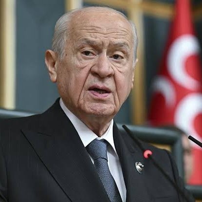 _umbereco's tweet photo. “YANIT BEKLEYEN TARİHİ SORULAR..”

- Devlet Bahçeli’nin ölçüsüz Tayyip Erdoğan düşmanlığı bir anda nasıl vazgeçilmez bir hayranlığa dönüştü?

- Ergenekonun savcısıyım diyenler neden bir anda çark etti?

- Ergenekon tutuklusu Doğu Perinçek’in kronik Tayyip Erdoğan ++ https://t.co/73lC8wqVks