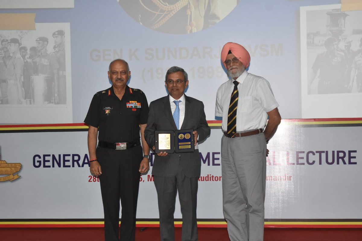 MioraSarath's tweet photo. TW - 91 #IndianArmy hosted the 5th Gen K Sundarji Memorial Lecture at Chandigarh, delivered by Ambassador Jawed Ashraf. Colonel of the #MECHINF delivered the key note address. Civil-Military Dignitaries, Veterans, Think Tanks & Academia attended the Lecture. https://t.co/oYclQq0sq9