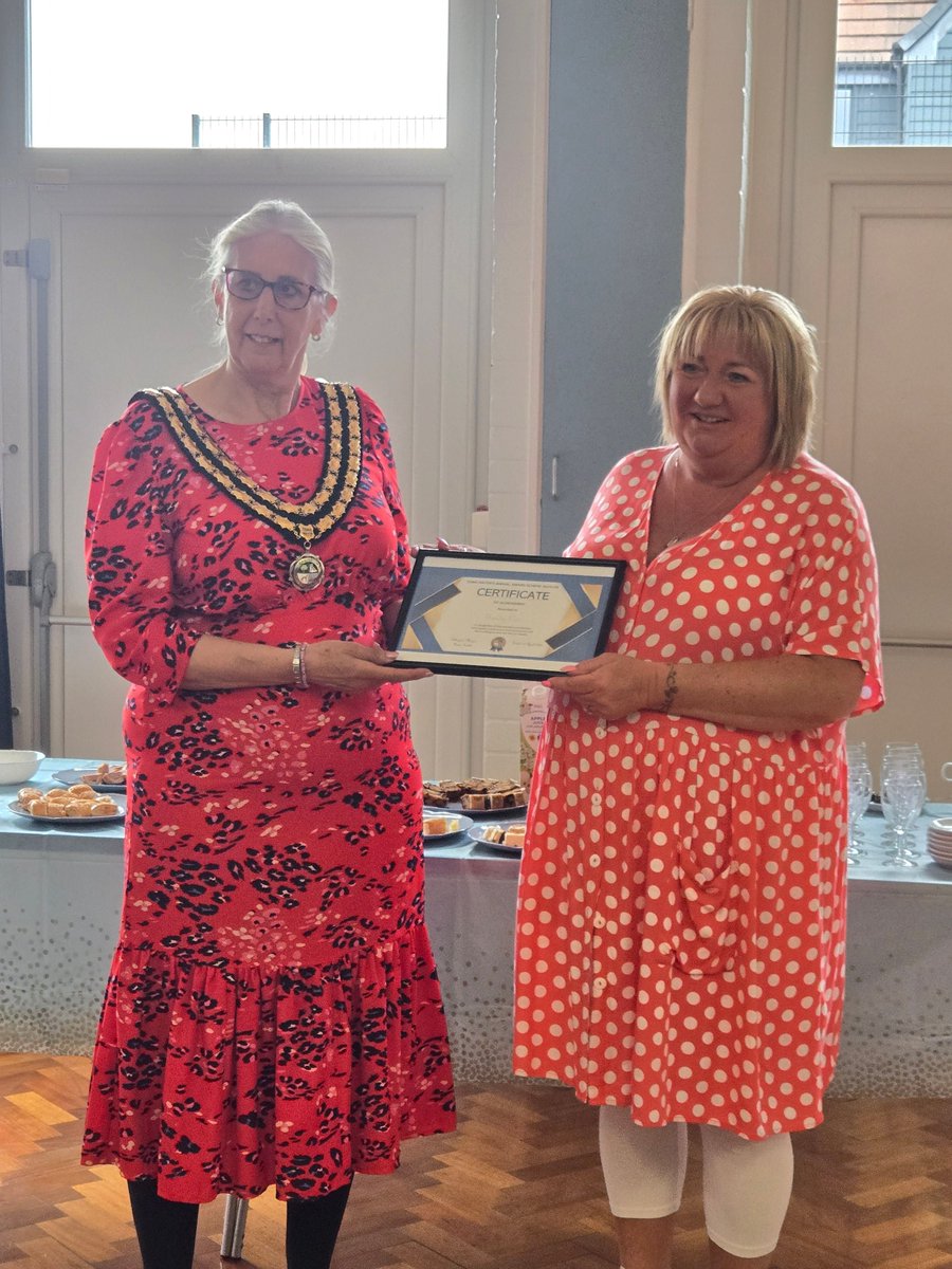 A big well done to our wonderful Miss Cox for receiving an award from the Mayor for her positive contribution to the community!
Mrs Cox brings such joy to the Hill Top community and we are so proud of her achievement!