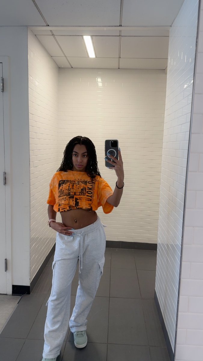Yall mind if I take a dance class?🤓