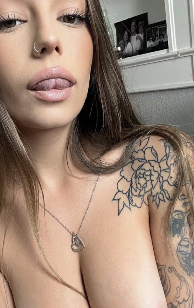 moneyqueenmimi's tweet photo. If I send a video rubbing my pussy can I see you jerking off your dick ? 
😩😩😩😩

Yes or no in the replies https://t.co/9SxUg1Uvr9