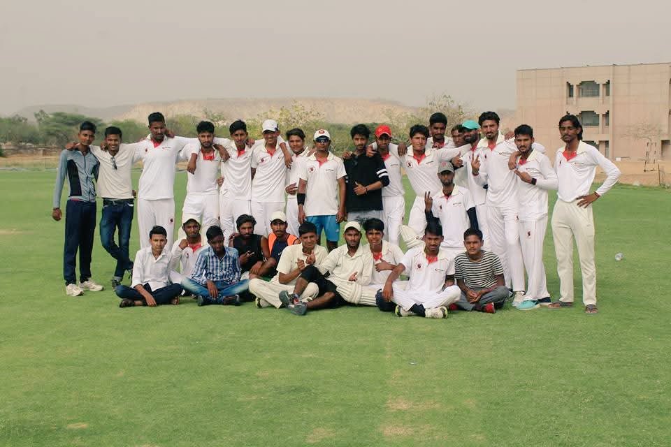 imaryanrathore's tweet photo. Proud Moment!
Rahul Hotwani Trained under my guidance for a short time in my Academy 2018 @acajaipur now part of Aravali Academy  &amp; selected as a Net Bowler for @gujarat_titans

Congratulations, son! God bless you — this is just the beginning.

#GujaratTitans #NetBowler #GTvsRR https://t.co/bp6Ff63K60