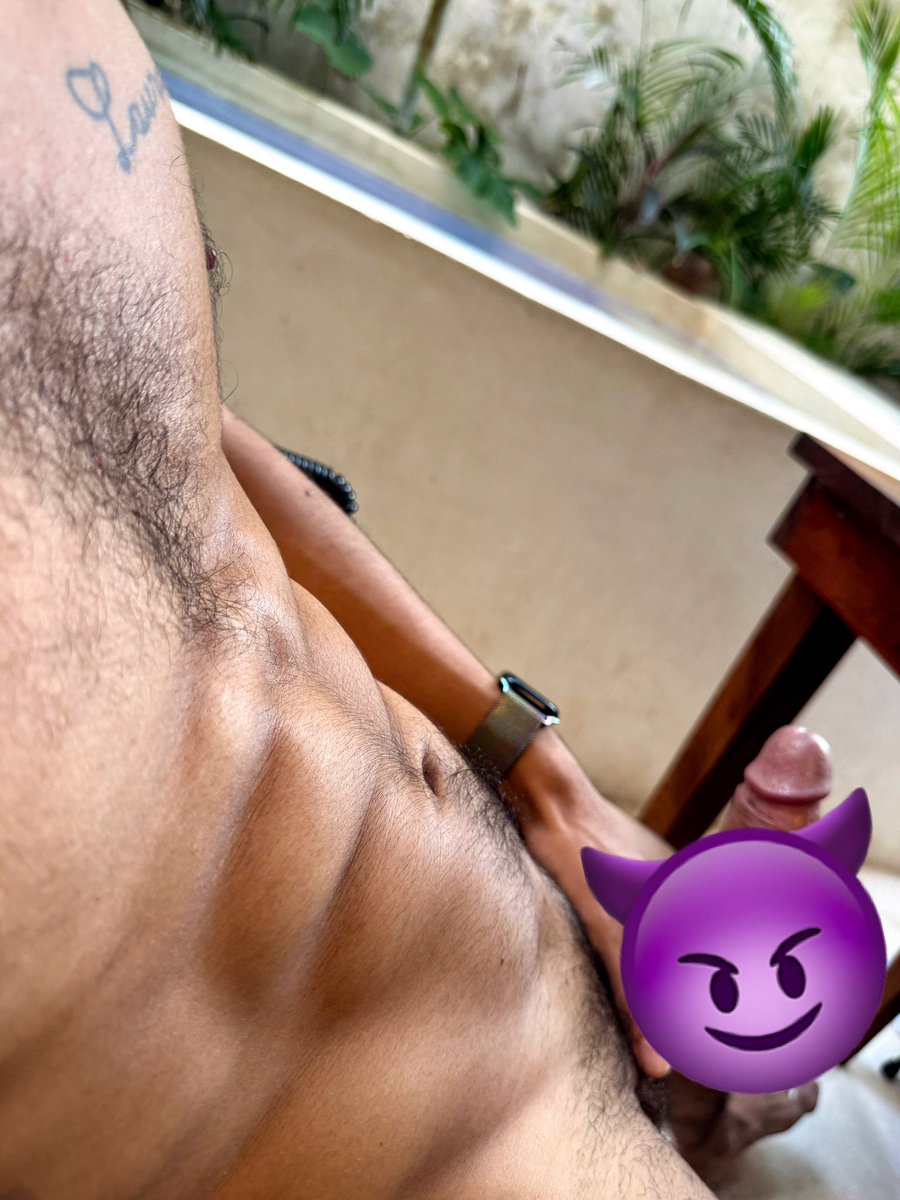 onlyfans.com/kevinfor7 
 Ven a sentarte 😈🍆