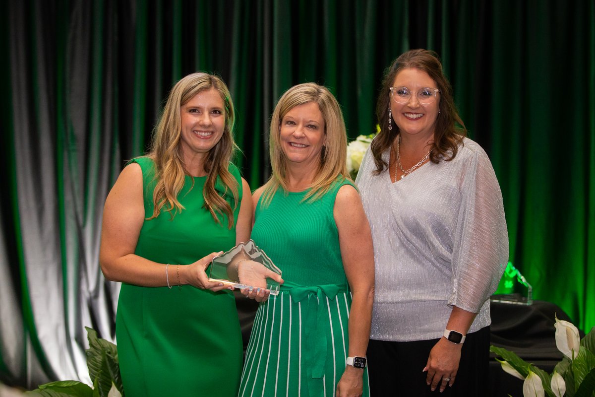 🍎 Celebrating a Champion of Education 🍎

Over the weekend, State Superintendent of Schools Michele L. Blatt was inducted into the Marshall University June Harless Center Hall of Fame. Superintendent Blatt has had an esteemed career in the education field that started in the