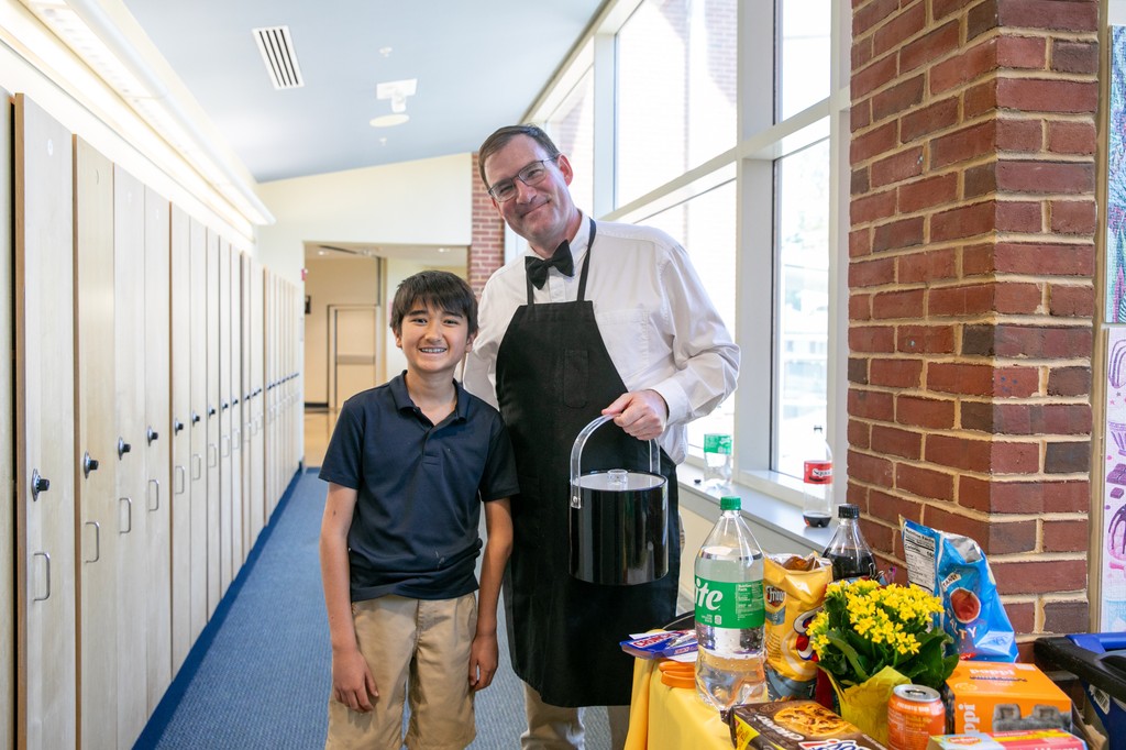 It was an extra-busy Monday for Mr. Buck, who donned a bowtie to become Cade R.'s butler for the day! As part of his duties, Mr. Buck treated Cade to a special lunch and provided an assortment of snacks and treats throughout the day. 

#CalvertSchool #MiddleSchool