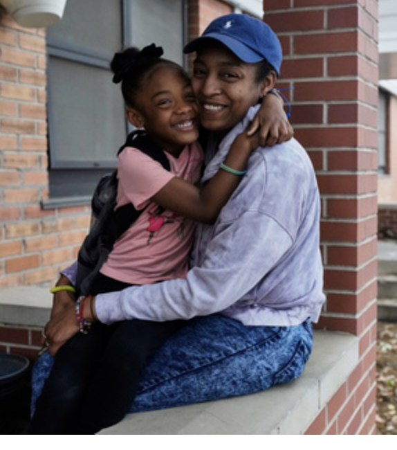IzzyAndersonn's tweet photo. Evictions disrupt more than just housing they derail children's education. In Houston, evicted students often face school transfers, missed classes, and higher suspension rates, highlighting the need for policies that ensure stability for vulnerable kids. #2025CM331 @MGDowding https://t.co/82fioGVAbv