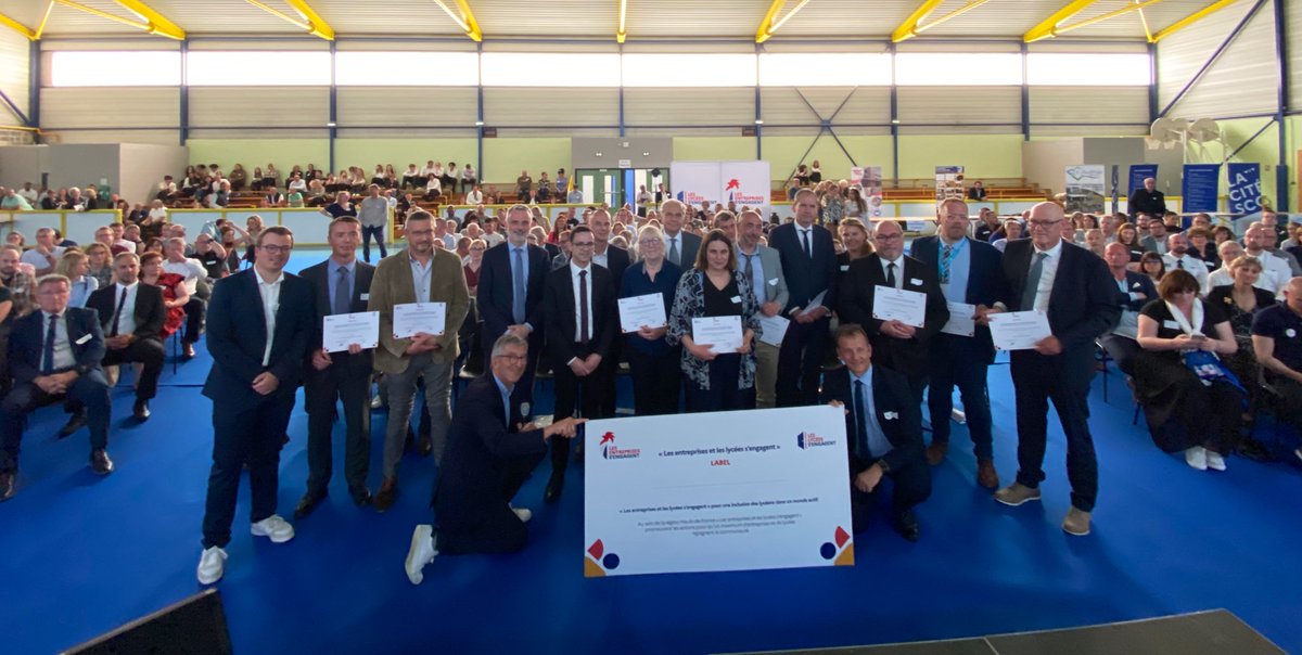 Heureux de participer à la soirée #LesLycéesSEngagent #LesEntreprisesSEngagent aux côtés de nos partenaires et proviseurs de la Somme. L’occasion de valoriser l'engagement des entreprises &amp; de faciliter les rencontres et échanges entre acteurs des mondes éducatif &amp; professionnel.