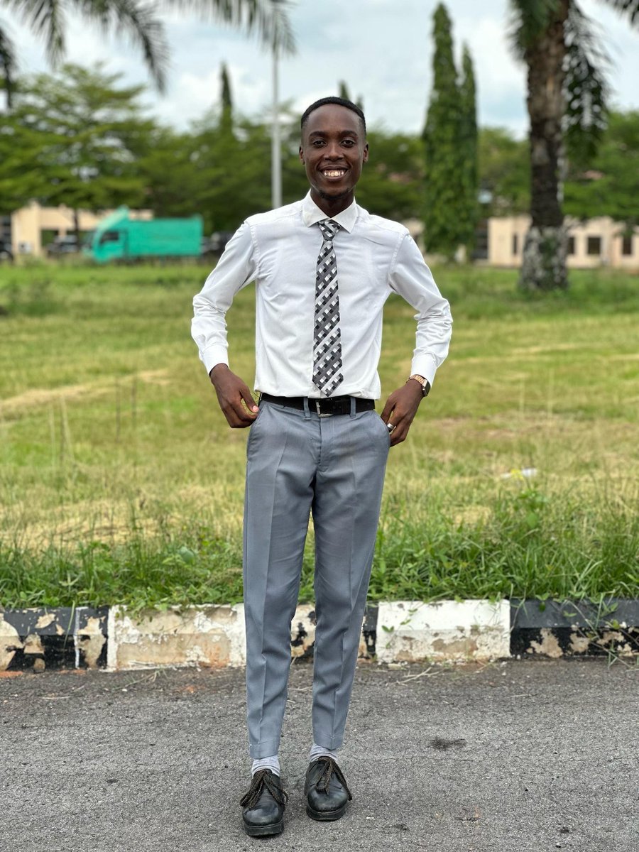 teelab2021's tweet photo. FYB DAY 1- Cooperate Day 

Well it's just my normal daily lifestyle anyways 😌

Omo it wasn't an easy one, but it coming to an end ☺️❤️ https://t.co/o3VKBZBgZC