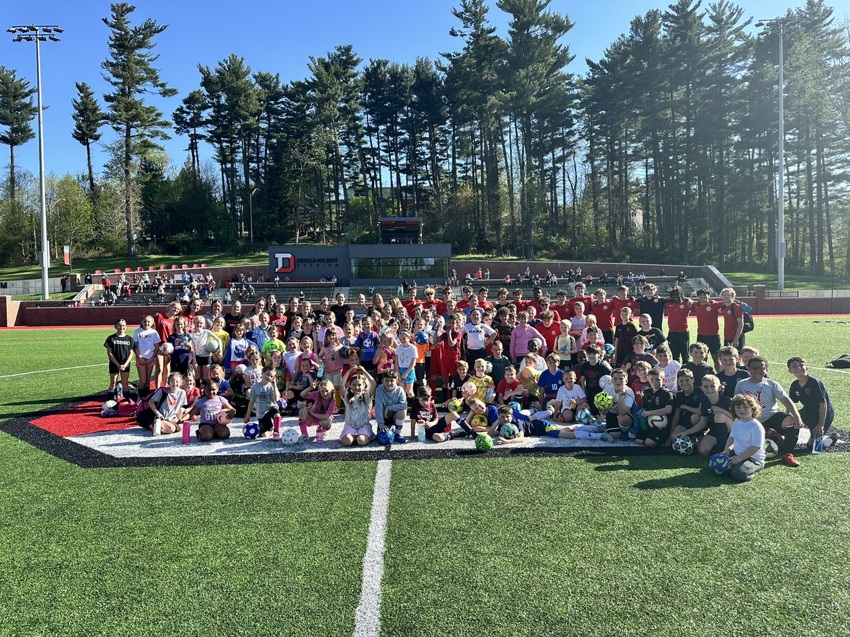 Thank you to all the local kids who attended our free soccer clinic yesterday! We loved working with you. Also, thank you to everyone who donated school supplies for us to take with us and give out while we’re on our foreign trip to Lisbon 🇵🇹 in August!