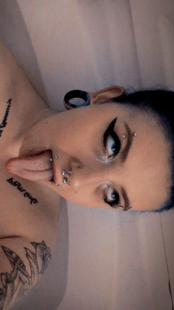 letsgetsinful's tweet photo. Imma look you right in the eyes https://t.co/Oty44IkkNf