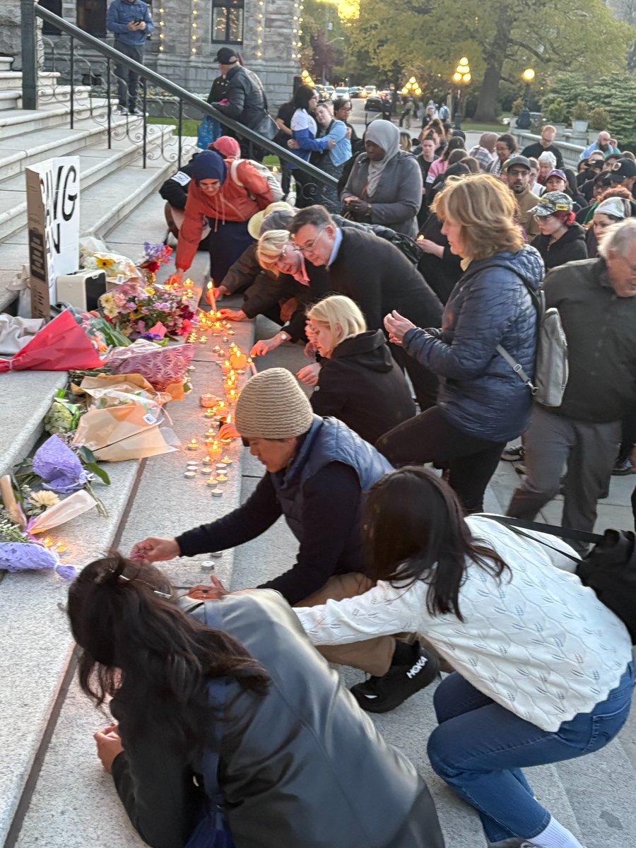 rajchouhan's tweet photo. Last night, we gathered for candlelight vigil to honor victims of Filipino festival tragedy. The steps of the BC Legislature became solemn space for reflection and solidarity just 24 hours after heartbreaking incident at Lapu-Lapu Day block party in Vancouver.

#TogetherInGrief https://t.co/V72fuG2j78