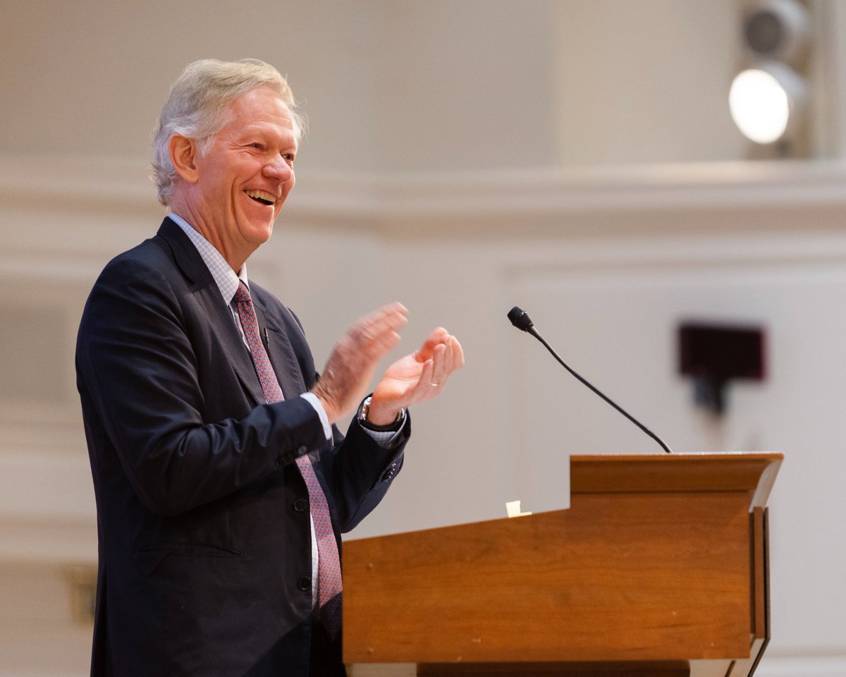 At the State of the School address, Dean Scott Beardsley shared the exciting trajectory for Darden, from groundbreaking new programs in AI and business analytics to expanding learning formats and fostering faculty excellence.

As we approach our 75th anniversary, Darden is