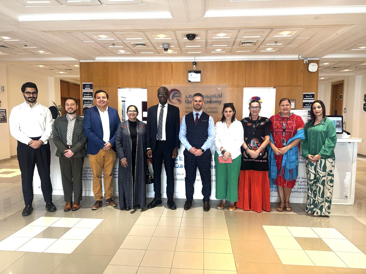 خلال أسبوع الفنون الدولي، استضفنا وفدًا من سفارة المكسيك، ونظمنا ورشة لمسرح الظل بالتعاون مع وزارة الثقافة، وورشة موسيقية بالتعاون مع أكاديمية قطر للموسيقى. أسبوع حافل بالإبداع والتنوع الثقافي!
#أكاديمية_قطر_الدوحة