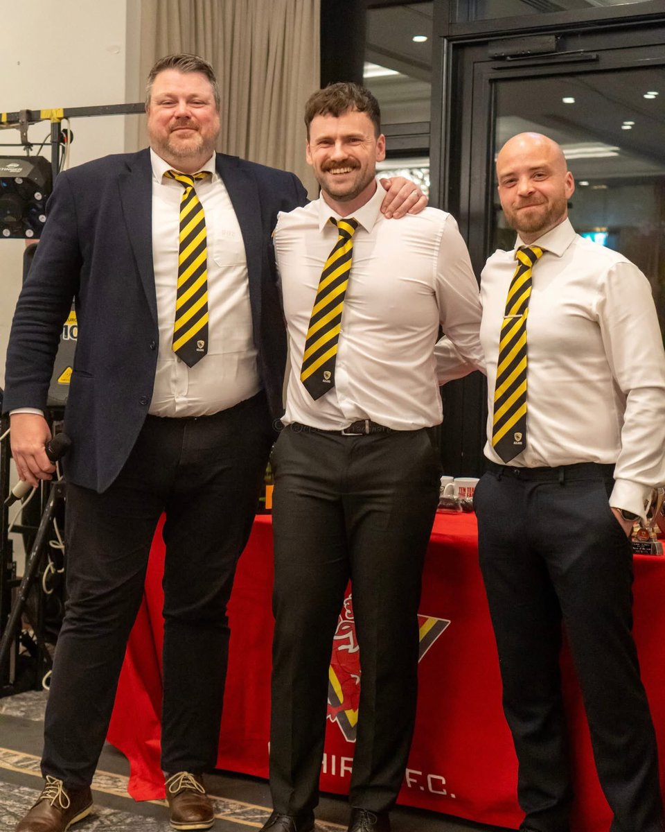 🔴🟡⚫️ Ophir RFC Annual Awards

🏆Azlans Most Improved Player of the Year
Francis Lagan (Middle)