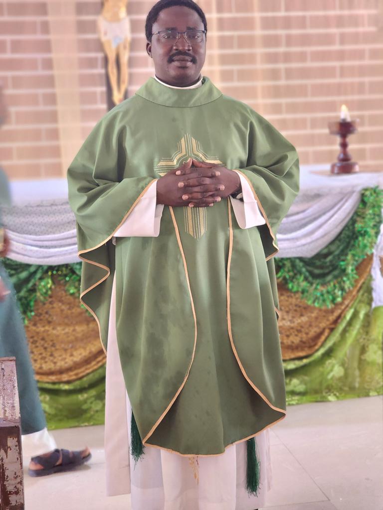 Chief Priest of the Catholic Cult
#CatholicTwitter