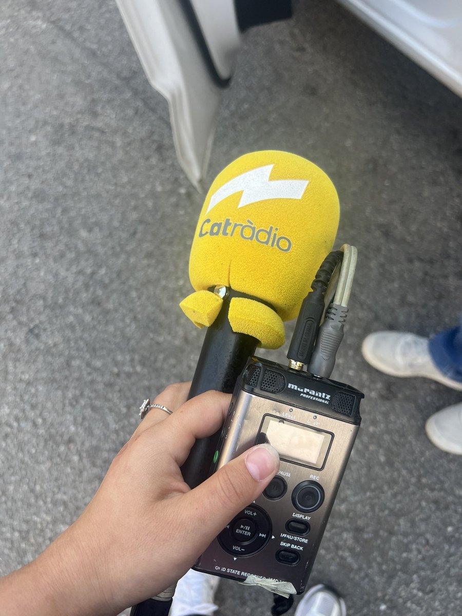 celiaforment's tweet photo. sort de la ràdio!!!!! https://t.co/j0o4Z4JGSH