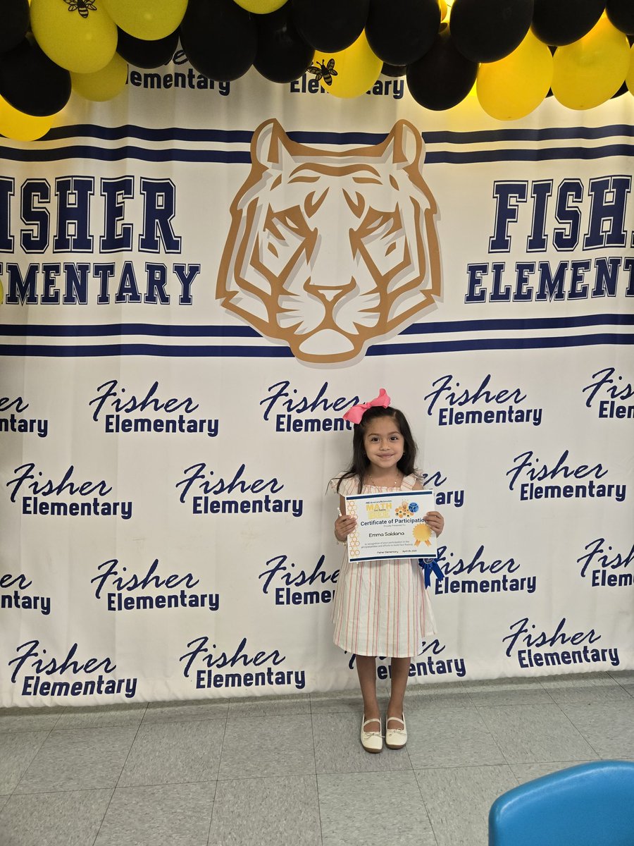 Puenteg1's tweet photo. Thank you for representing our class in the Math Bee 🐝. 
Congratulations to our winner, Emma🏆.
Estamos orgullosos de ustedes. 
#FisherTigers @prekpasadena https://t.co/YdMQINzbFU