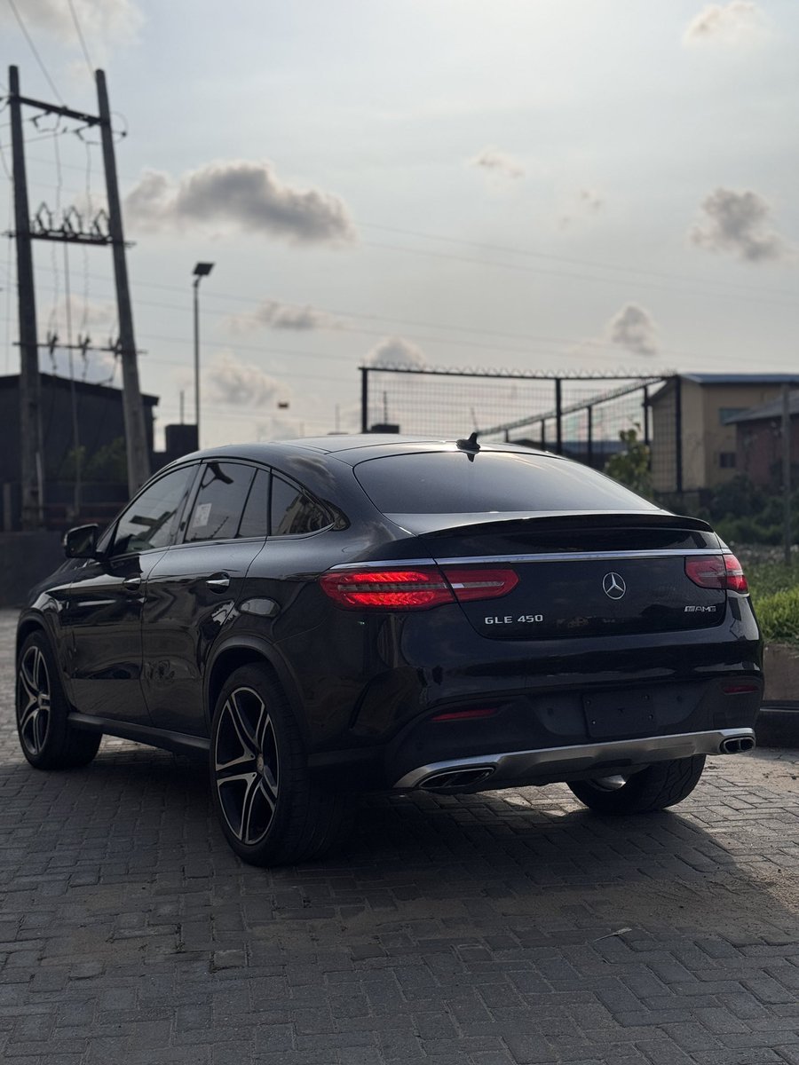 azeefaq's tweet photo. Mercedes Benz GLE450 AMG 2016
Foreign Used🇺🇸🇺🇸
Accident Free
New Entry
Panoramic Roof 
360° cam
Pops &amp; Bangs
Pristine Condition 
Reverse Camera 
Duty paid
Price: 76m https://t.co/gfvUSyifmq