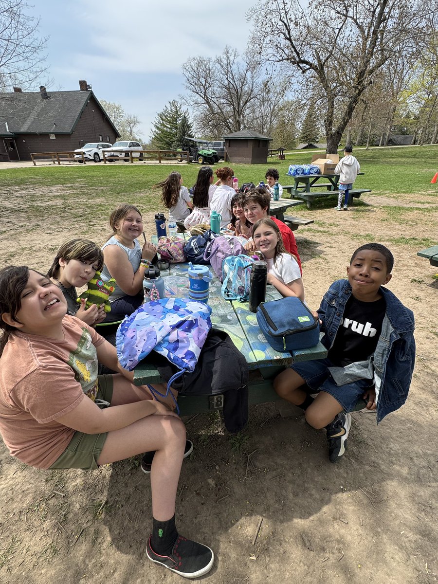 Eddie Hren (@hren5thmurphy) on Twitter photo Outdoor ed was a blast! On our way back to the Ridge - <a href="/WmFMurphy68/">WilliamFMurphySchool</a> kids got to be outside together all day working in teams and smiling a lot! Outdoor ed was a blast! On our way back to the Ridge - <a href="/WmFMurphy68/">WilliamFMurphySchool</a> kids got to be outside together all day working in teams and smiling a lot!