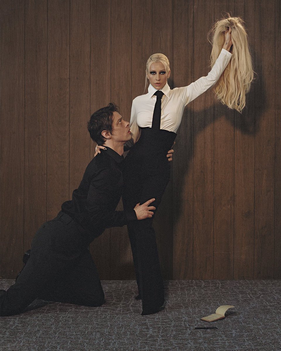 xtina's tweet image. CARCY Magazine 🖤