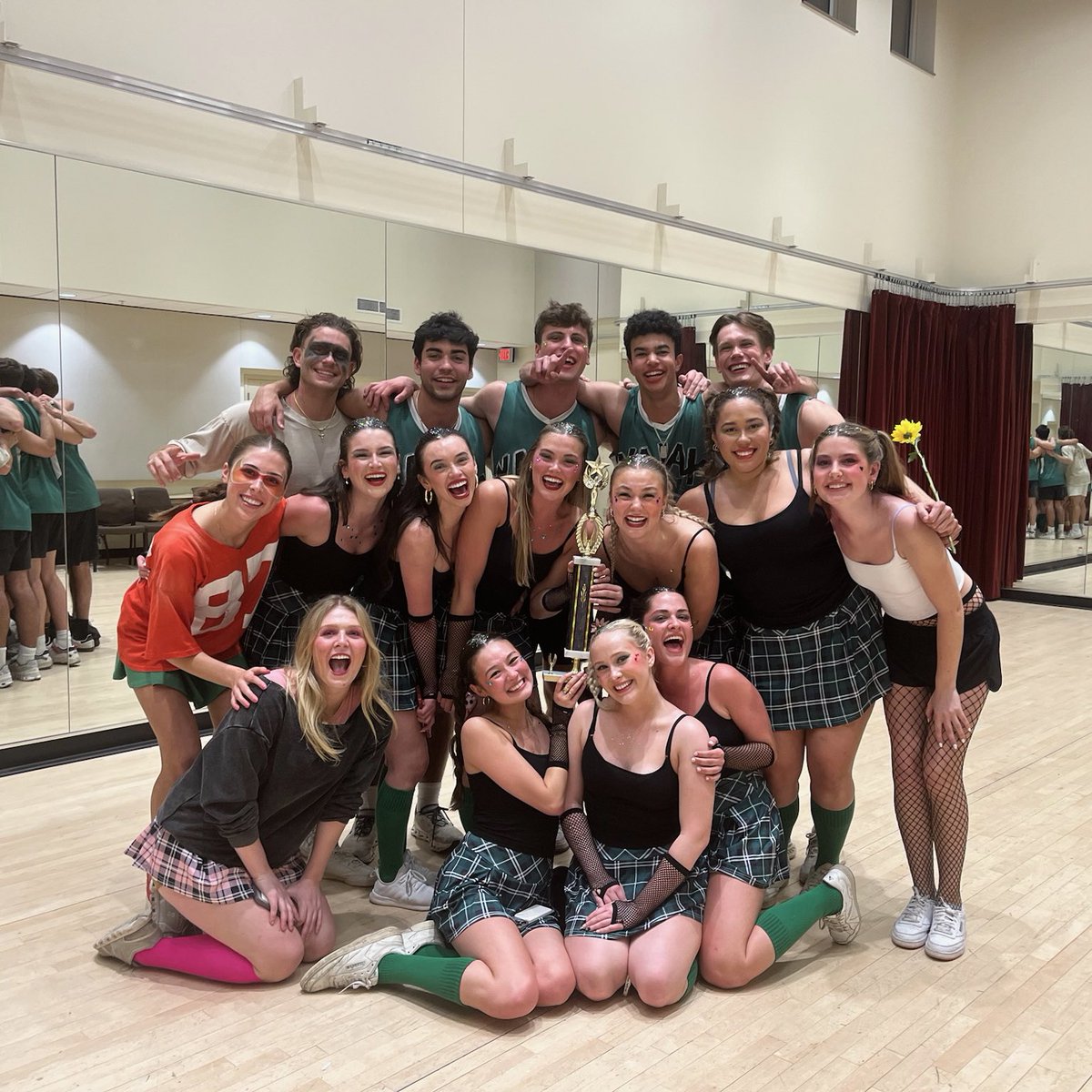 Stephanie Sutton tweet media