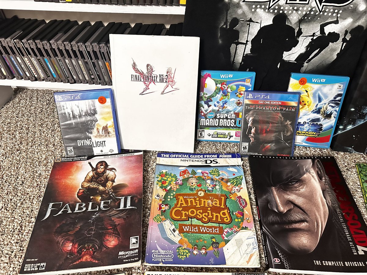 ElDabstroyero's tweet image. WELL this one was unexpected! Managed to scoop this amazing pile of game guides and games, two bucks apiece on the game guides, five bucks apiece on the games, literally at 5 PM on a Sunday. Unbelievable!

#VideoGames #Games #GameGuides #FinalFantasy #Zelda #MajorasMask #Nintendo