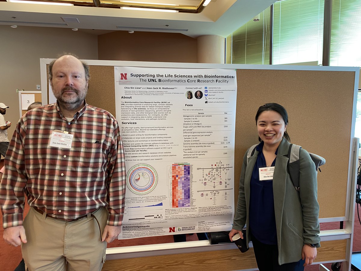 Three of our Cores are out at the <a href="/CIBC_nebraska/">Nebraska CIBC</a> Symposium today! RNA, structure, and AI? We’re here for it. 

 #BiotechMonday #Bioinformatics #CryoEM #Microscopy