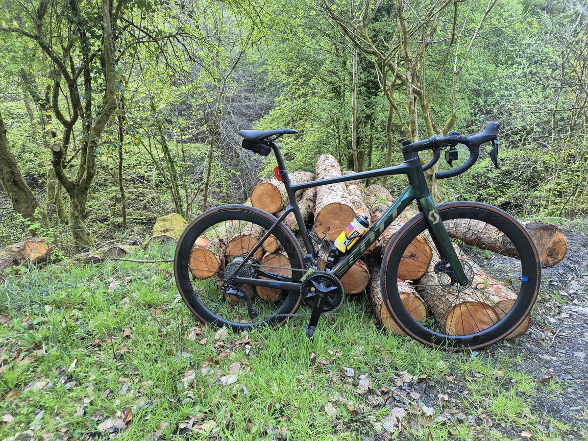 matty2023's tweet photo. Sunshine, smiles, and some serious hills today at Cwmcarn Forest Drive!
Had an awesome spin on the Risc-A-Tri Social Ride — stunning views, great company, and perfect weather.
Can’t beat days like these!
#CwmcarnForest #RiscATri #SocialRide #CyclingLife #SunshineMiles https://t.co/eFjT3IZmyB